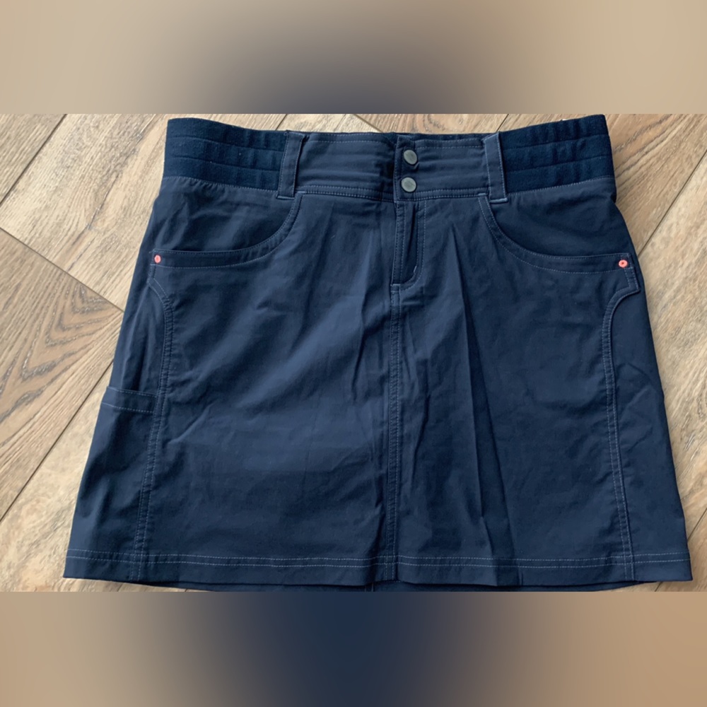 Title Nine clamber skort sz 10